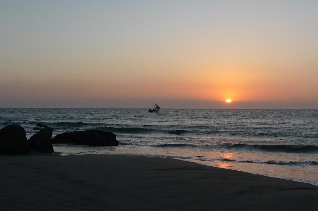 Villa Sunset Beach Peru Los Órganos الغرفة الصورة